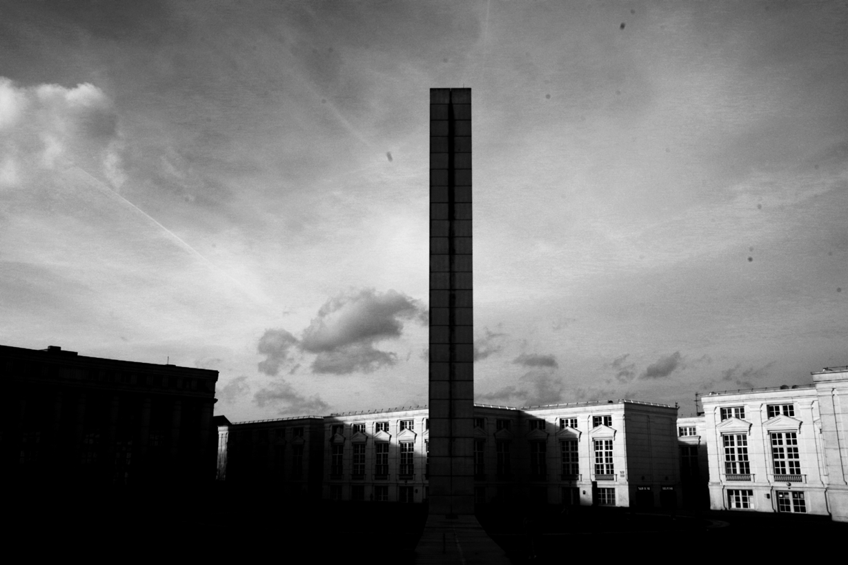 photo de l'axe majeur de cergy, tour belvedère